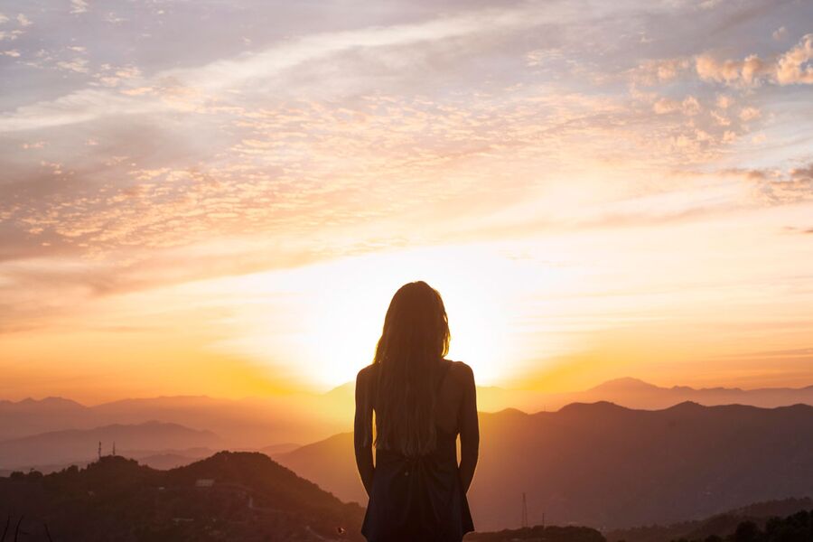 Ambiente sereno associado à prática de Mindfulness e Yoga Nidra